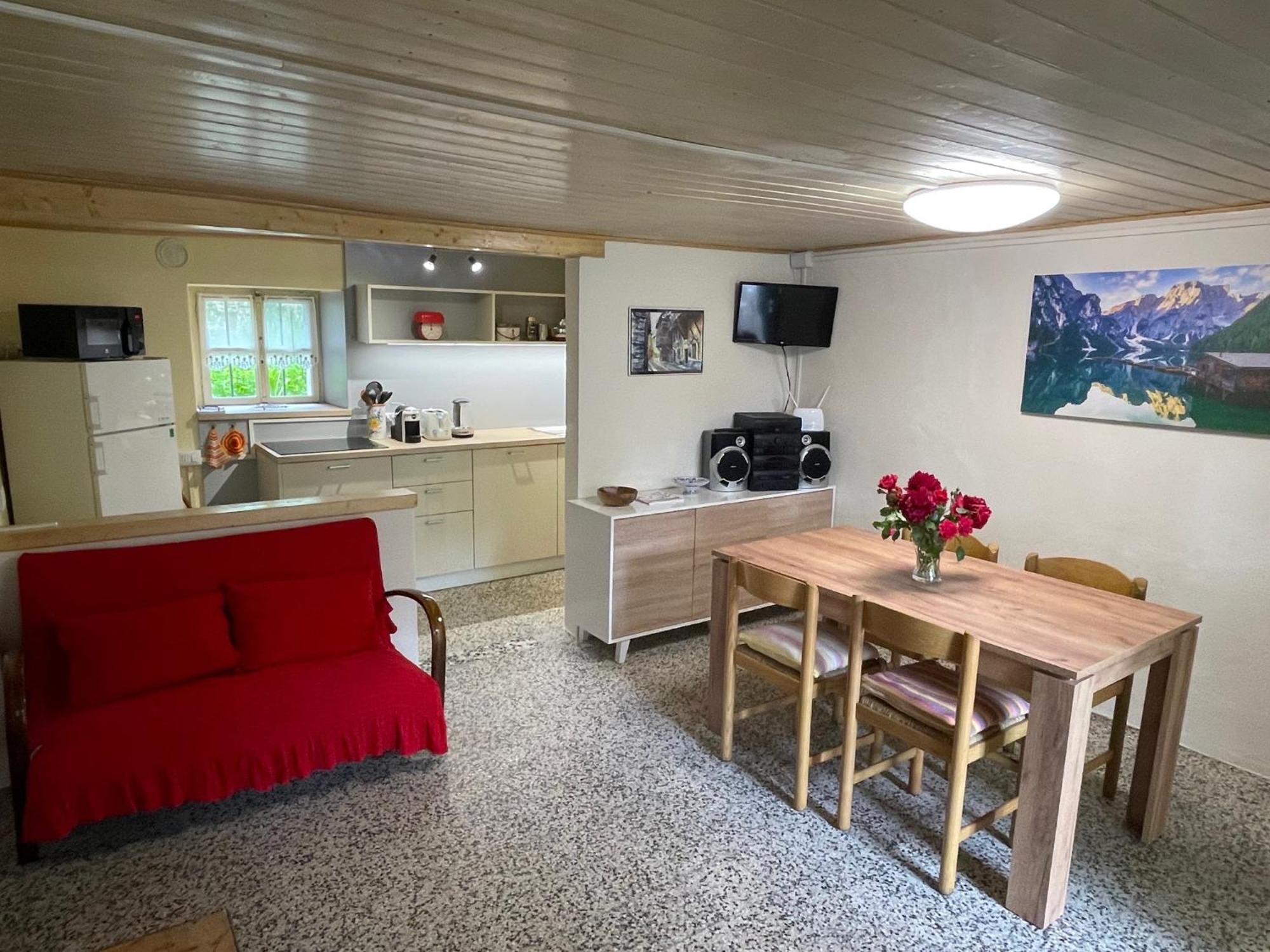 Apartmán La Casa Di Sissy Trasquera Exteriér fotografie